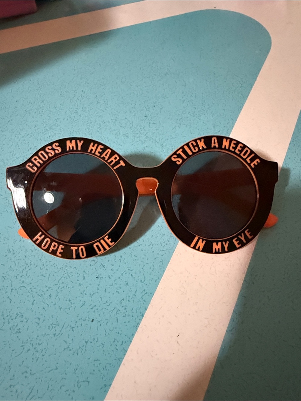 Fashion Sunglasses - Cross my heart hope to die - orange round sunglasses